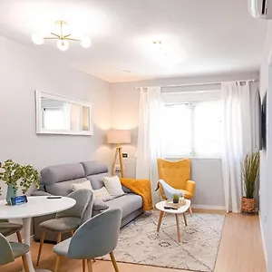 https://luxury-cosy-city-center-4pax-wifi.hotelsinnerja.org